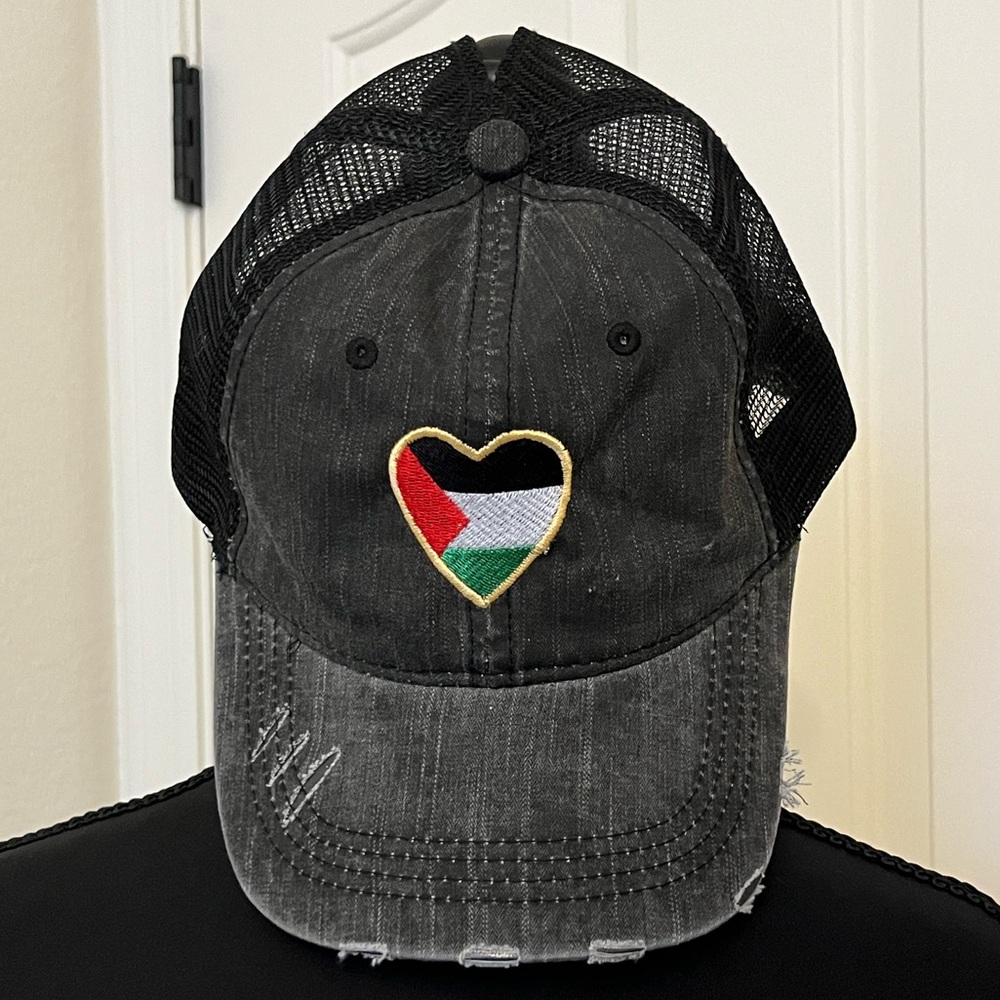 Woman’s Palestine Heart Ball Cap with Ponytail Hole NWOT